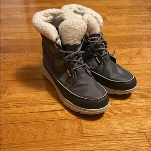 Sorel Women's Faux Fur Lined Boots